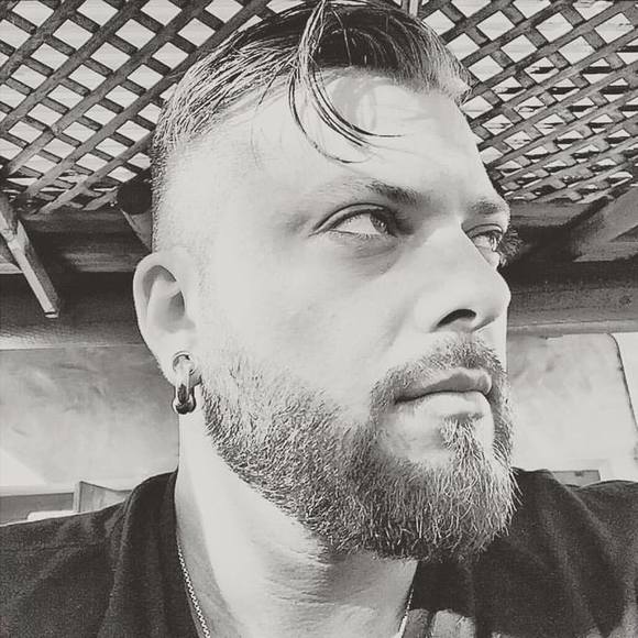 Meet your Posher, David - Picture 1 of 1